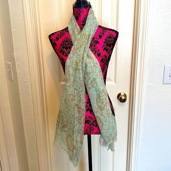 Sage and Beige Patterned Scarf - Picture 1 of 4